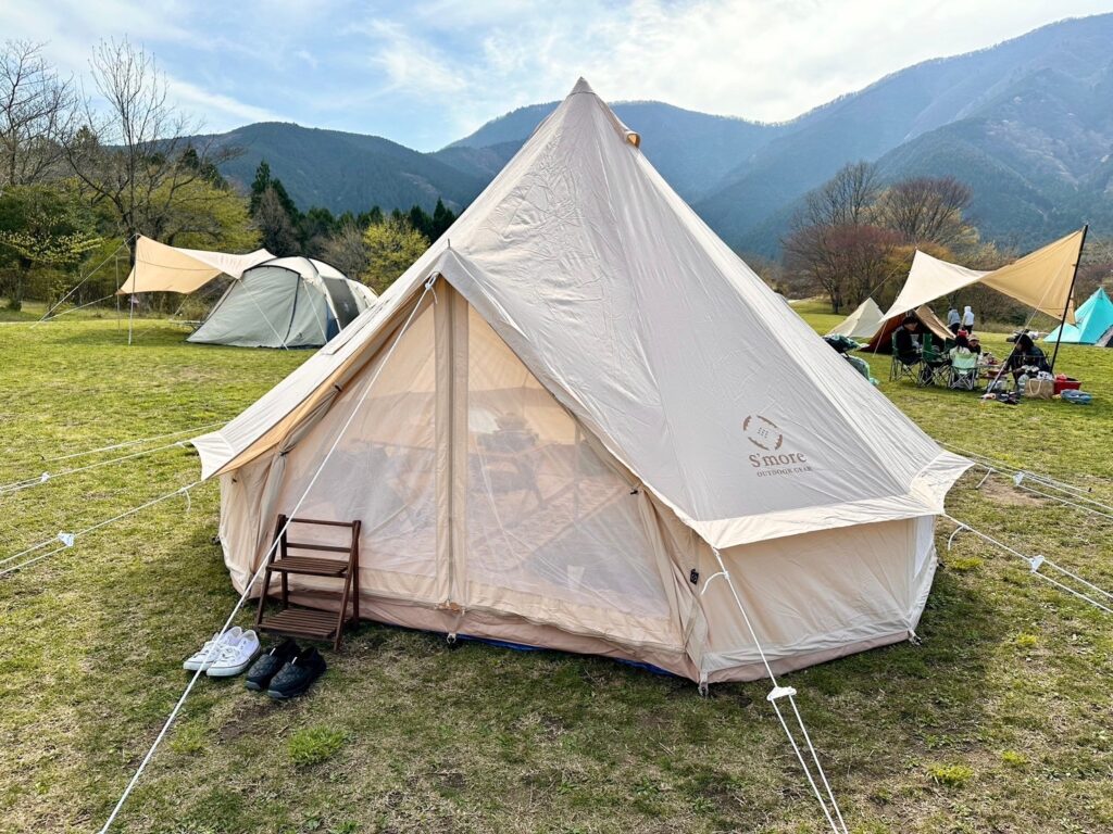 S'more Bello400 レビュー】広々快適でコスパ最高なスモアのお洒落ベルテントを徹底紹介 | meocam